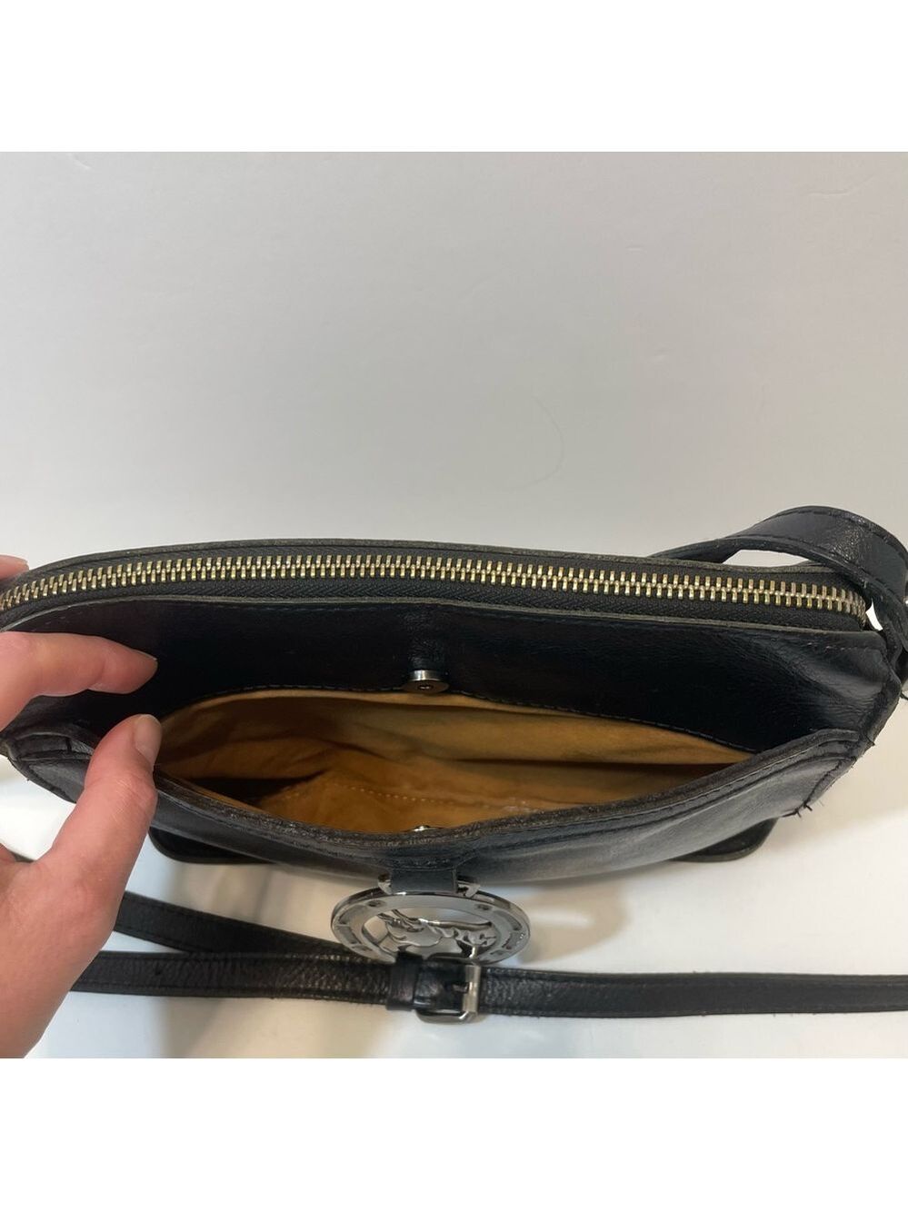 Patricia Nash Nazaire Equestrian Black Leather Bag Heritage Horseshoe EUC - Picture 9 of 16